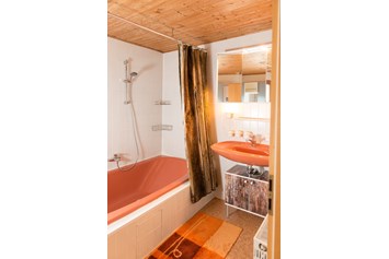 Monteurzimmer: Badezimmer - Haus Feldblick Neubulach