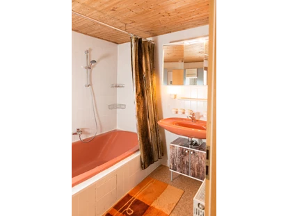 Monteurwohnung - Waschmaschine - Deutschland - Badezimmer - Haus Feldblick Neubulach