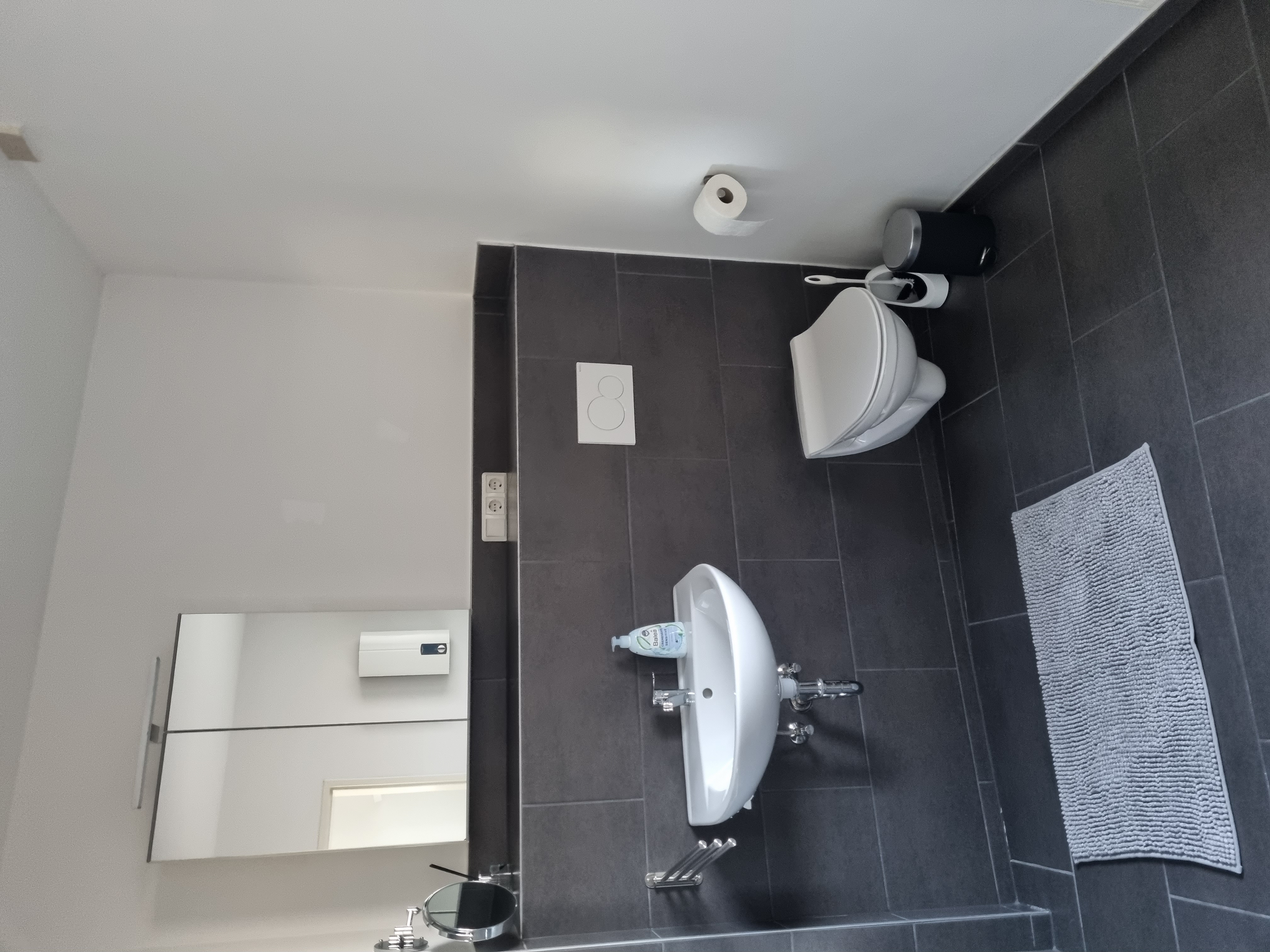 Monteurzimmer: Bad - Monteurswohnung TAKAppartement Dormagen EG