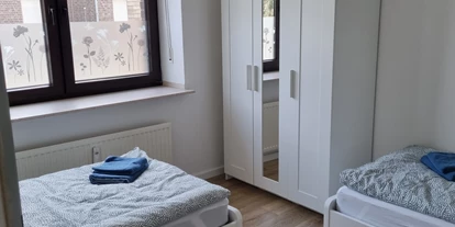 Monteurwohnung - PLZ 42697 (Deutschland) - Schlafzimmer - Monteurswohnung TAKAppartement Dormagen EG