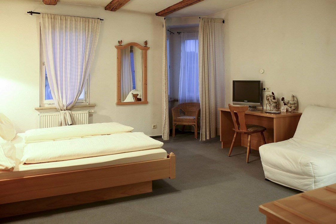 Monteurzimmer: Hotel Schlüssel - TV, eigenes Bad, Wifi, Parkplatz, Zentrum