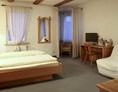 Monteurzimmer: Hotel Schlüssel - TV, eigenes Bad, Wifi, Parkplatz, Zentrum