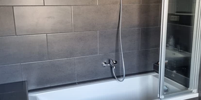 Monteurwohnung - PLZ 42697 (Deutschland) - Badewanne/ Dusche - Monteurswohnung TAKAppartement Dormagen OG