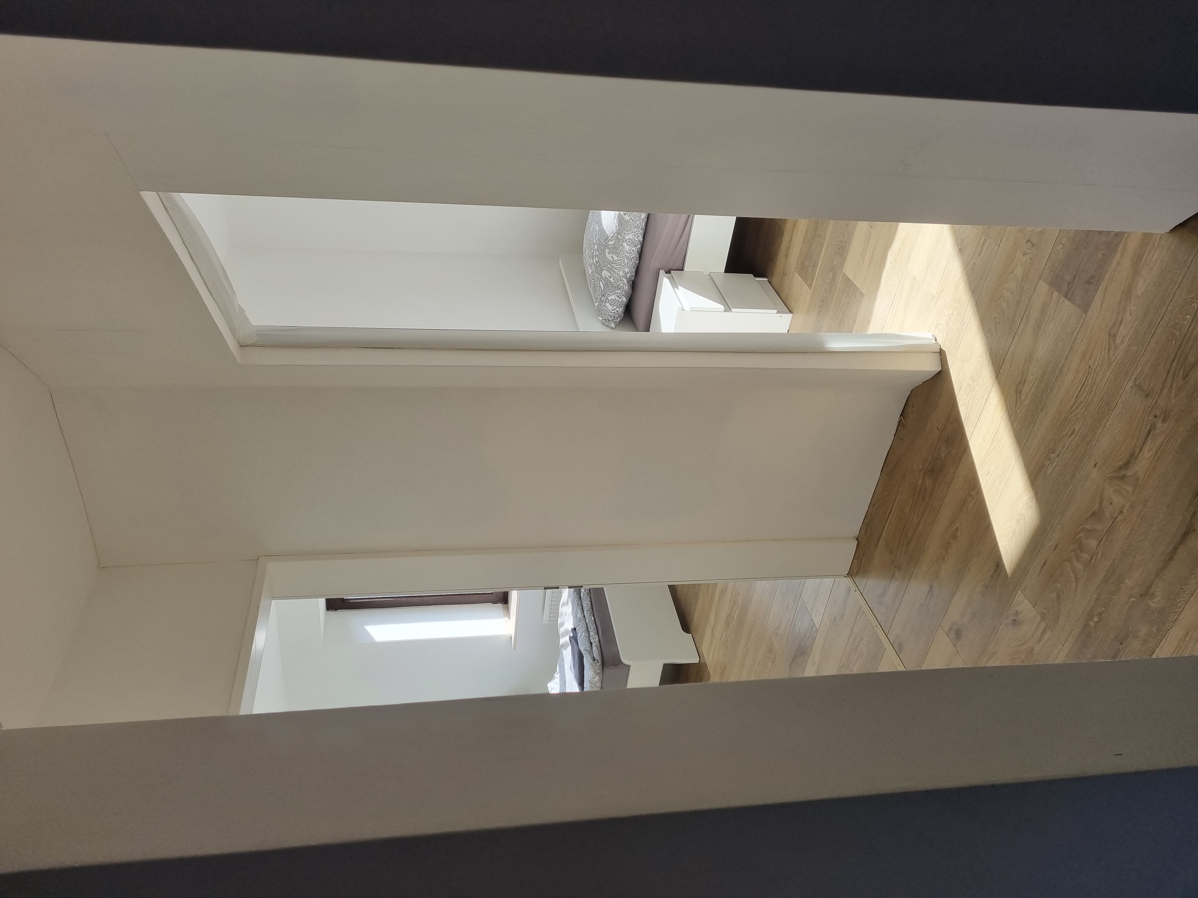 Monteurzimmer: Flur Schlafzimmer - Monteurswohnung TAKAppartement Dormagen OG