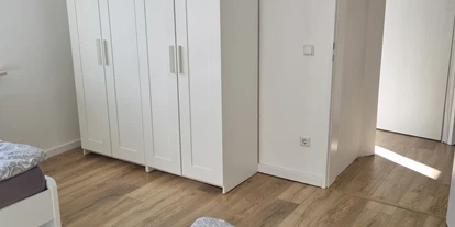 Monteurwohnung - PLZ 42697 (Deutschland) - Schlafzimmer - Monteurswohnung TAKAppartement Dormagen OG