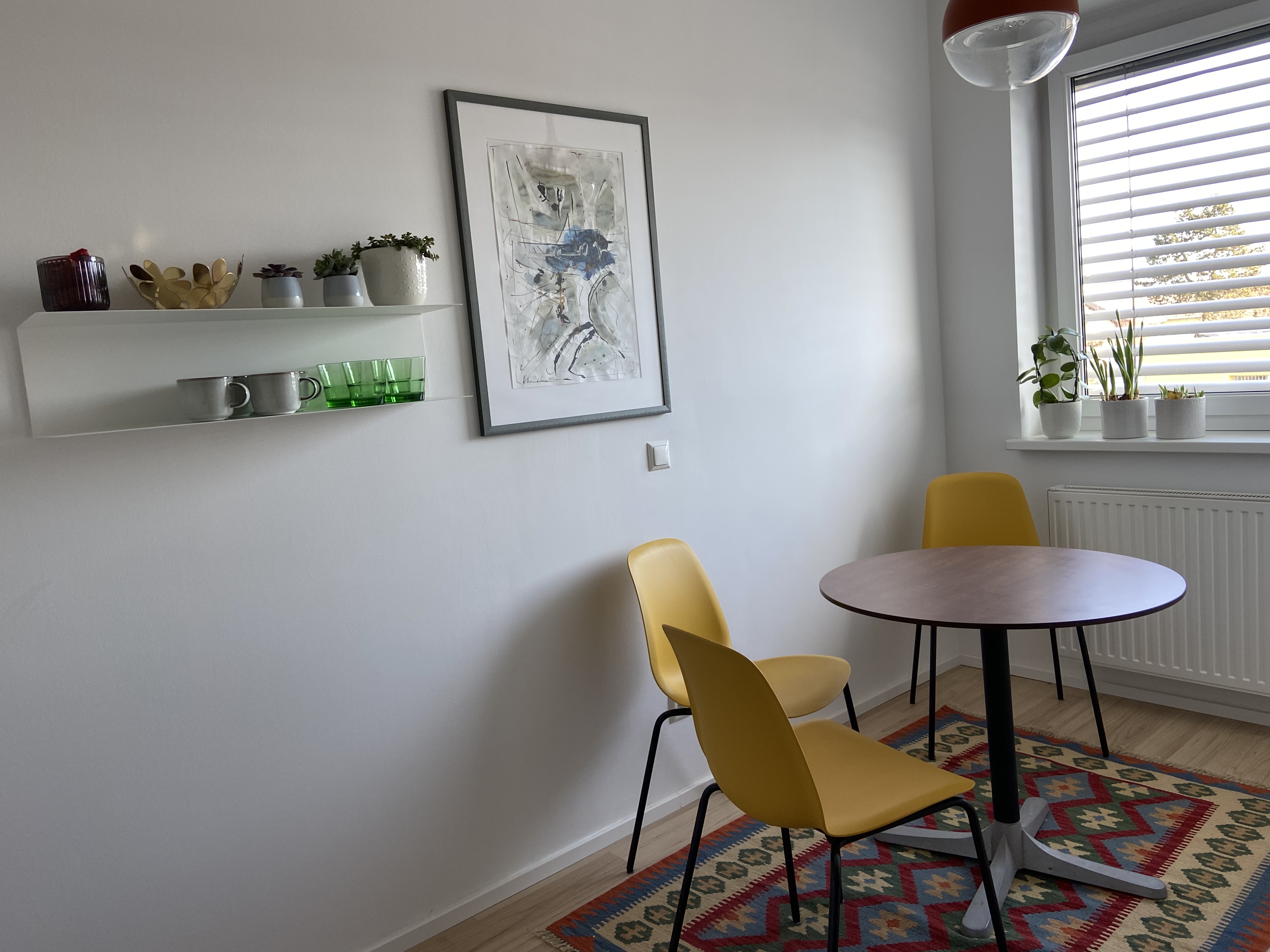 Monteurwohnung - Waschmaschine - Österreich - Essbereich im Monteurzimmer Klagenfurt Bezirk Viktring - Zimmer/Apartments für Monteure 9020 Klagenfurt