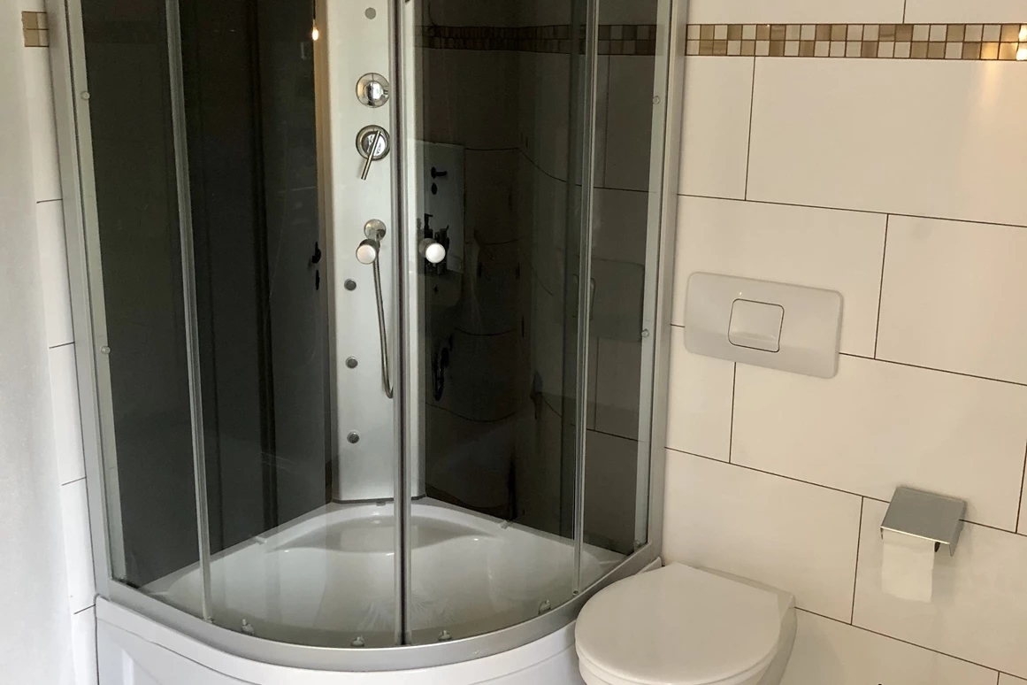 Monteurzimmer: Freie Zimmer - 32 Personen - all inclusive - Monteure