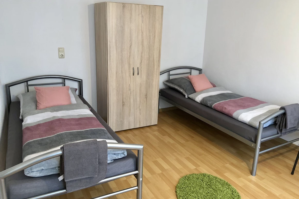 Monteurzimmer: Freie Zimmer - 32 Personen - all inclusive - Monteure