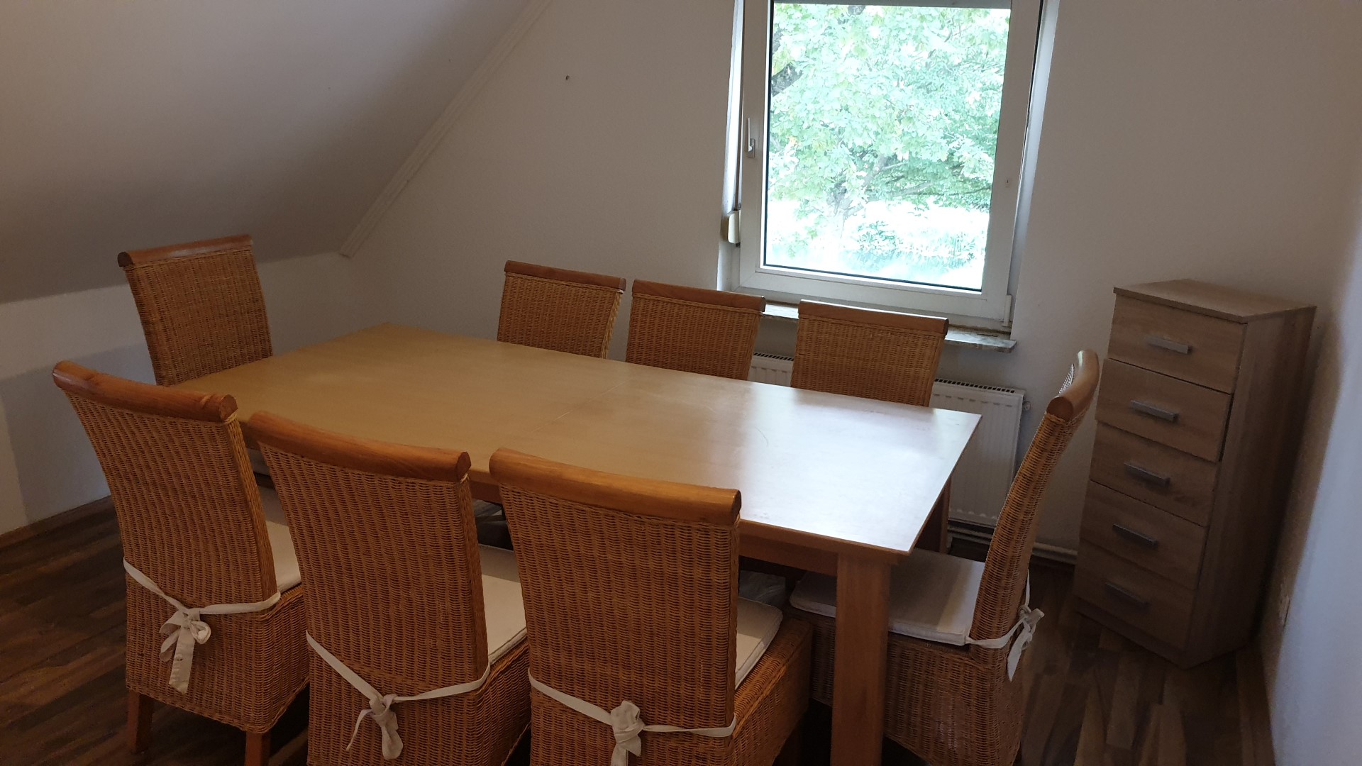 Monteurzimmer: Zimmer bis zu 26 Betten direkt neben RWE-Markt 