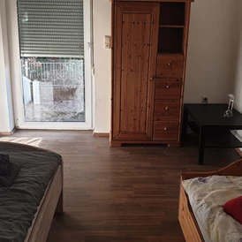 Monteurzimmer: Zimmer bis zu 26 Betten direkt neben RWE-Markt 