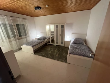Monteurzimmer: Handwerkerwohnung Monteurwohnung Monteurzimmer Ferienwohnung TOP MODERN