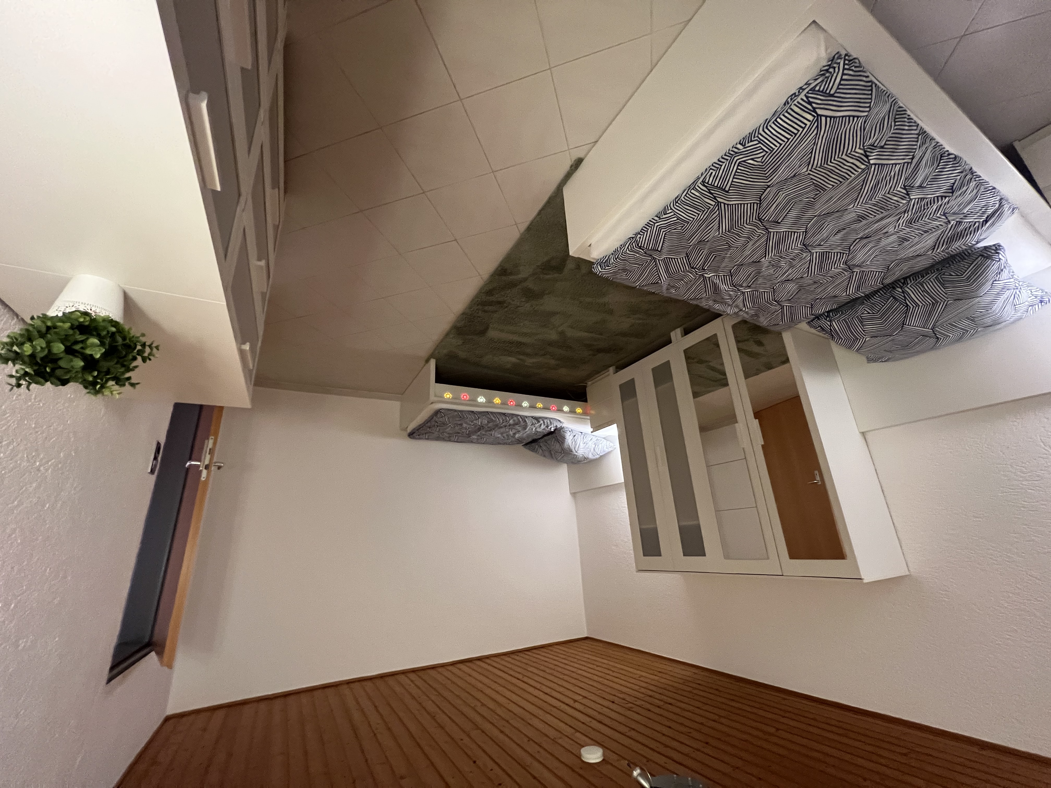 Monteurwohnung - Zimmertyp: Doppelzimmer - Münzenberg - Handwerkerwohnung Monteurwohnung Monteurzimmer Ferienwohnung TOP MODERN