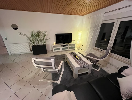 Monteurzimmer: Handwerkerwohnung Monteurwohnung Monteurzimmer Ferienwohnung TOP MODERN