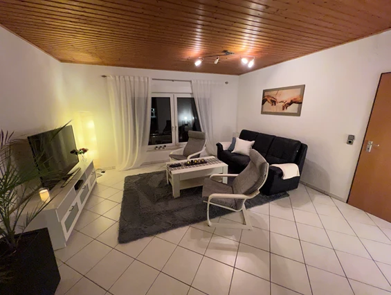 Monteurzimmer: Handwerkerwohnung Monteurwohnung Monteurzimmer Ferienwohnung TOP MODERN