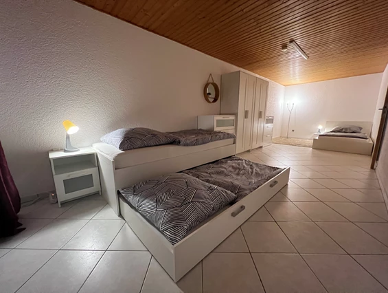 Monteurzimmer: Handwerkerwohnung Monteurwohnung Monteurzimmer Ferienwohnung TOP MODERN