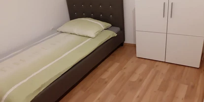 Monteurwohnung - Parkplatz: eigener Parkplatz vorhanden - Österreich - 1.Bettzimmer  - Privat Zimmer in Eichgraben / Monteurzimmer