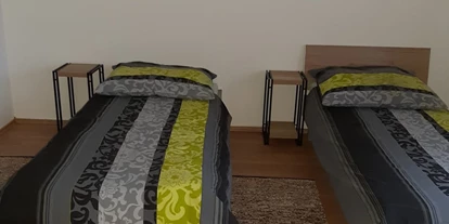 Monteurwohnung - Parkplatz: eigener Parkplatz vorhanden - Österreich - 2. Bettzimmer  - Privat Zimmer in Eichgraben / Monteurzimmer