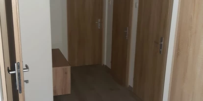 Monteurwohnung - Parkplatz: eigener Parkplatz vorhanden - Österreich - Privat Zimmer in Eichgraben / Monteurzimmer