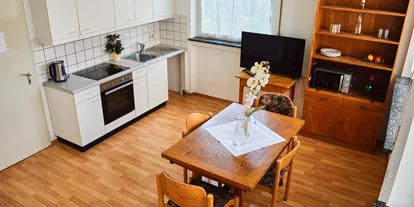 Monteurwohnung - PLZ 78315 (Deutschland) - Ferienwohnung am Schloss Weiterdingen 78224 Singen+49 7739926346 ferienwohnung@schloss-weiterdingen.de  - Monteurzimmer Monteurwohnung Casa am Schloss Weiterdingen  Singen Konstanz Radolfzell