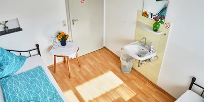 Monteurwohnung - PLZ 78315 (Deutschland) - Ferienwohnung am Schloss Weiterdingen 78224 Singen+49 7739926346 ferienwohnung@schloss-weiterdingen.de  - Monteurzimmer Monteurwohnung Casa am Schloss Weiterdingen  Singen Konstanz Radolfzell