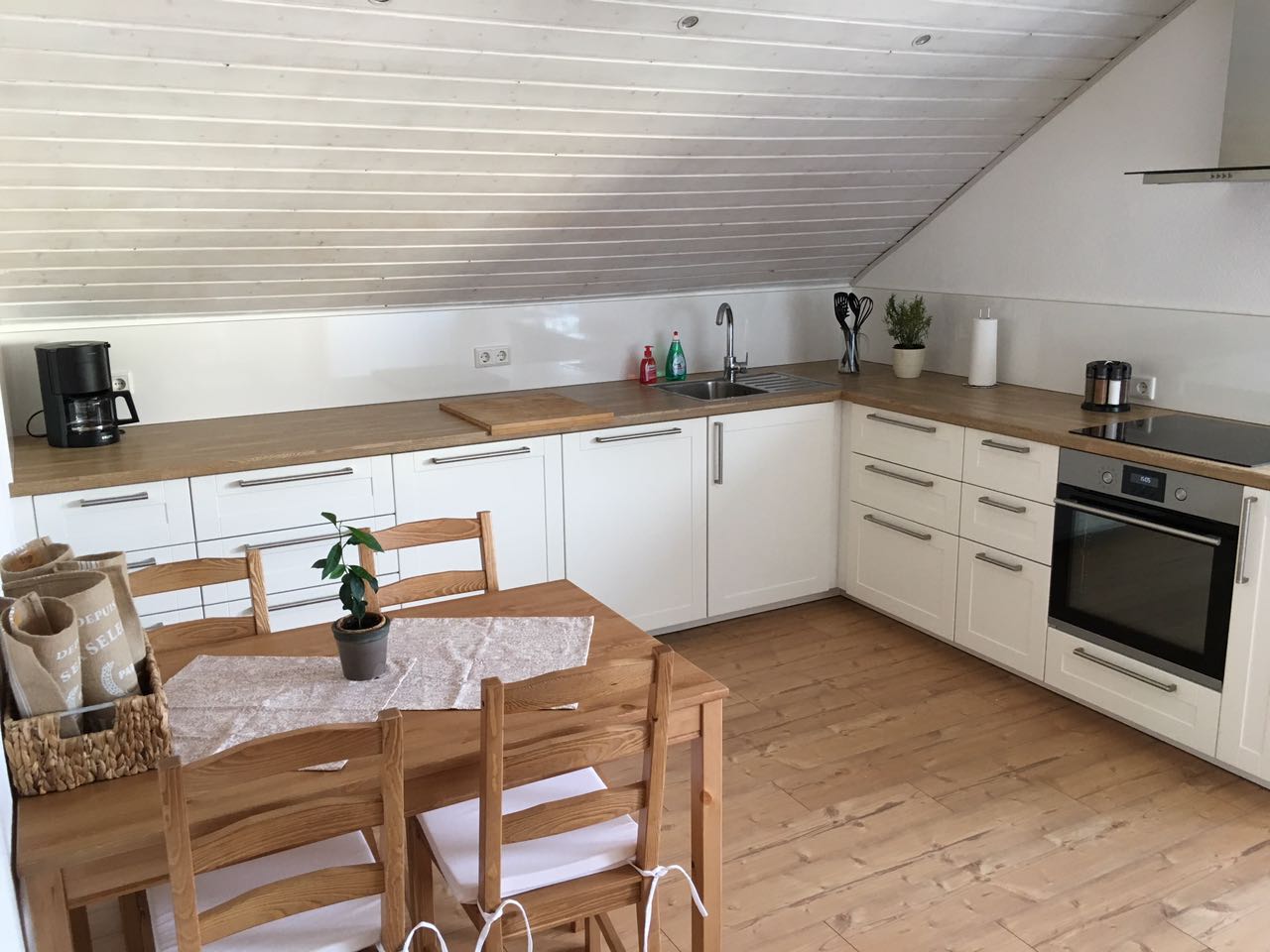 Monteurwohnung - Stuttgart / Kurpfalz / Odenwald ... - Ferienwohnung Nicole