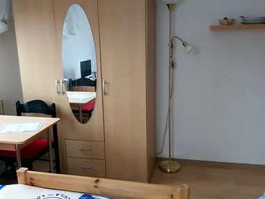 Monteurzimmer: Monteurunterkunft mit Küchenmitbenutzung - EZ, m.Küchenbenütz., Dusche, WC