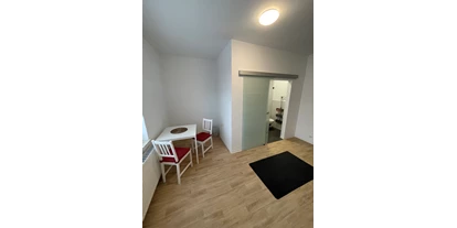 Monteurwohnung - TV - Brandenburg - Doppelzimmer Nebenraum + Bad - Unterkunft Kalkwitz