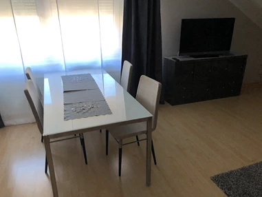 Monteurzimmer: Monteur u. Familienwohnung Fam. Bornmann