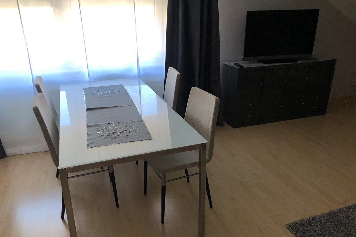 Monteurzimmer: Monteur u. Familienwohnung Fam. Bornmann