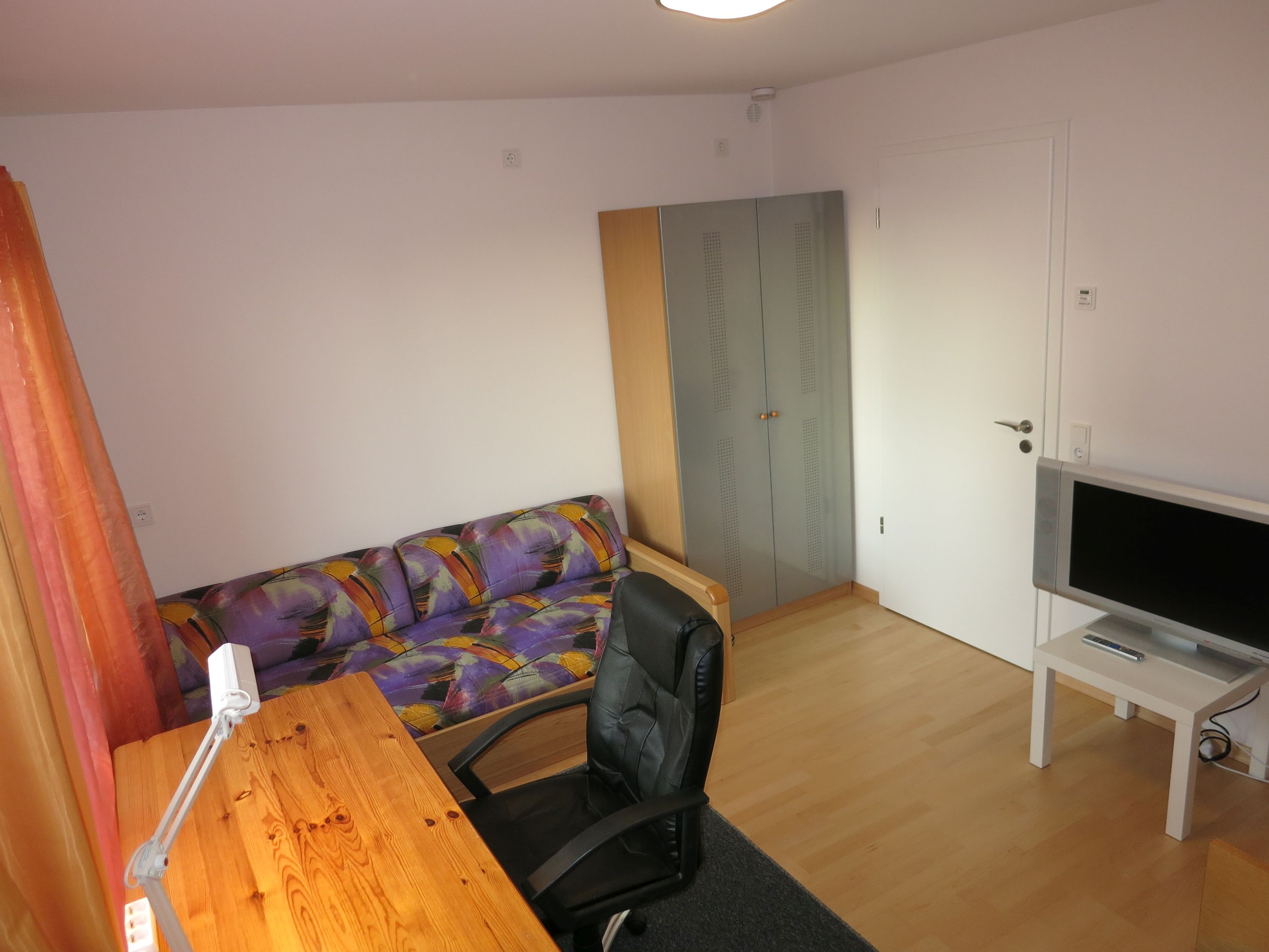 Monteurwohnung - PLZ 74226 (Deutschland) - Westzimmer 3 - Voll möbliertes Zimmer mit separatem Bad in 2er-WG