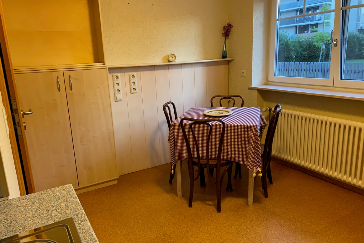 Monteurzimmer: Blaues Haus