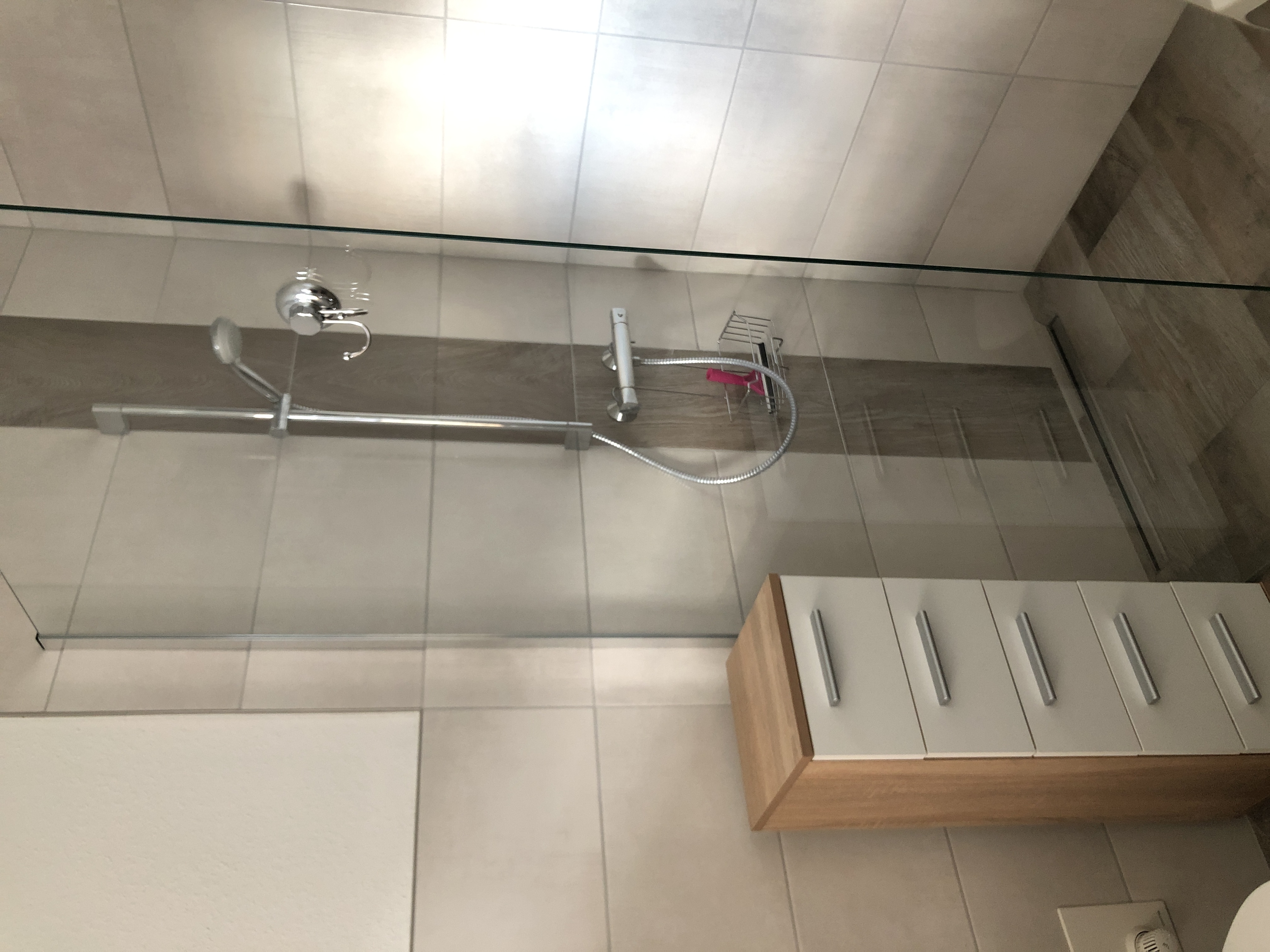 Monteurwohnung - Zimmertyp: Doppelzimmer - Siedenbollentin - Dusche - Landhaus Luzia