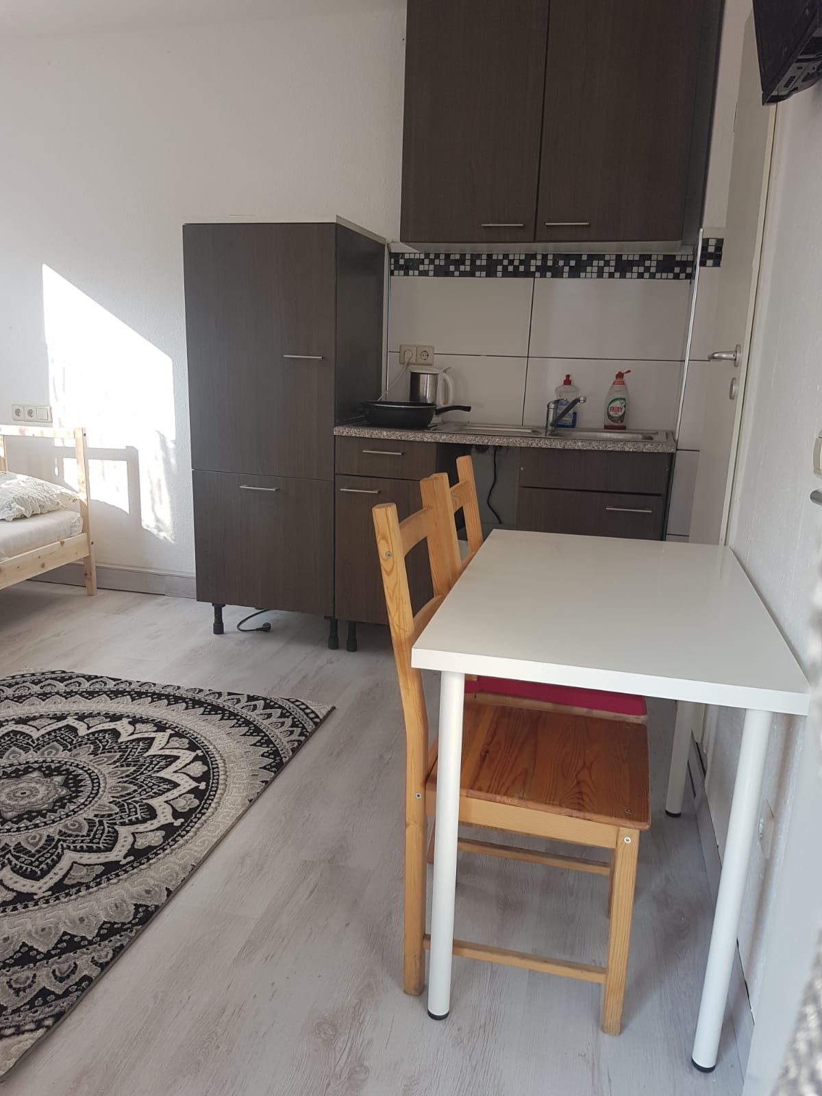 Monteurwohnung - Zimmertyp: Mehrbettzimmer - Gerlingen - Küchenzeile - Wohnstüble 13