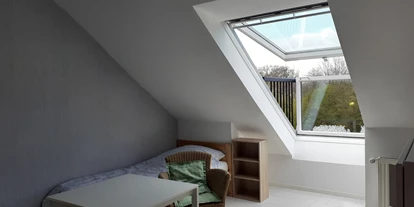Monteurwohnung - Oberhausen (Oberhausen, Stadt) - DG Apartment mit DU/WC Single-Küche in Moers