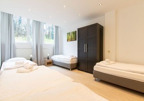 Monteurzimmer: Zentral gelegene Mehrbettwohnung, komplette Top- Ausstattung 
200 qm² (vier rießige Zimmer im Herzen Wiens) - Monteurhaus Praterstern