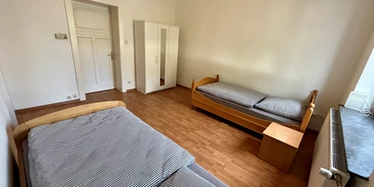 Monteurwohnung - PLZ 52379 (Deutschland) - Schlafzimmer - Wohnung für 5 Pers. in Düren