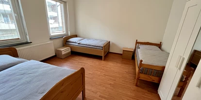 Monteurwohnung - PLZ 52379 (Deutschland) - Schlafzimmer - Wohnung für 5 Pers. in Düren