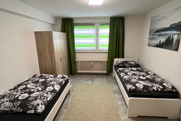 Monteurzimmer: 15 Monteur-Wohnungen, Paderborn