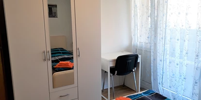Monteurwohnung - Kronau Walldorf Bretten Kraichtal - Schlafzimmer Nr 1
 - gemütliche moderne Wohnung / Monteurzimmer Nähe Heidelberg