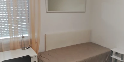 Monteurwohnung - Kronau Walldorf Bretten Kraichtal - Schlafzimmer Nr 2 - gemütliche moderne Wohnung / Monteurzimmer Nähe Heidelberg