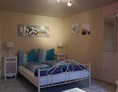 Monteurzimmer: Doppelbett auch als Einzelbett möglich. - Zimmer und Ferienwohnungen Spiess