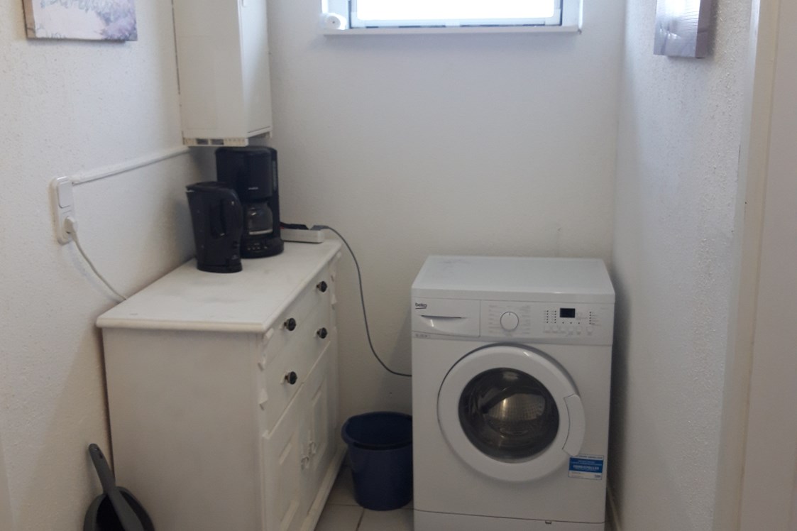 Monteurzimmer: Waschmaschine in Ferienwohnung Oppenheimer - Zimmer und Ferienwohnungen Spiess