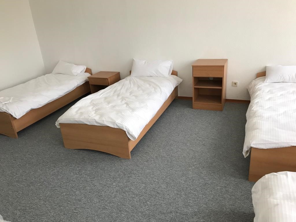 Monteurzimmer: 4-Bett-Zimmer nahe der Messe - Pension Dreilinden