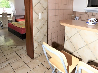 Monteurzimmer: Küche Sut App -Wohn-Obj - 5-6 + 7-8 Bett-Monteur-Wohnungen, Mehrbettzimmer