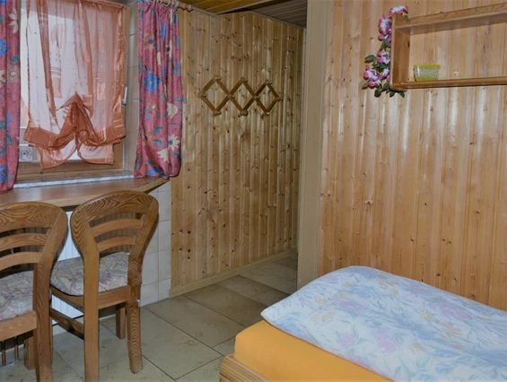 Monteurzimmer: Sut-App-Wohn-Obj. - 5-6 + 7-8 Bett-Monteur-Wohnungen, Mehrbettzimmer