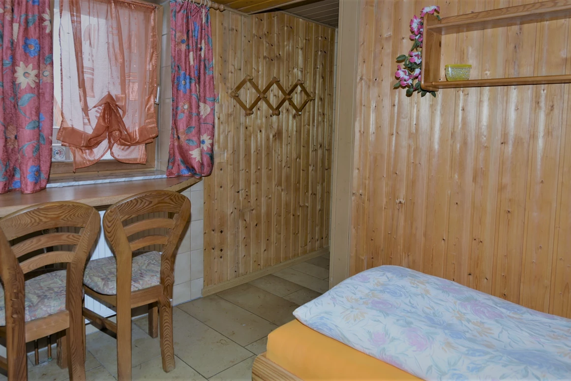 Monteurzimmer: Sut-App-Wohn-Obj. - 5-6 + 7-8 Bett-Monteur-Wohnungen, Mehrbettzimmer