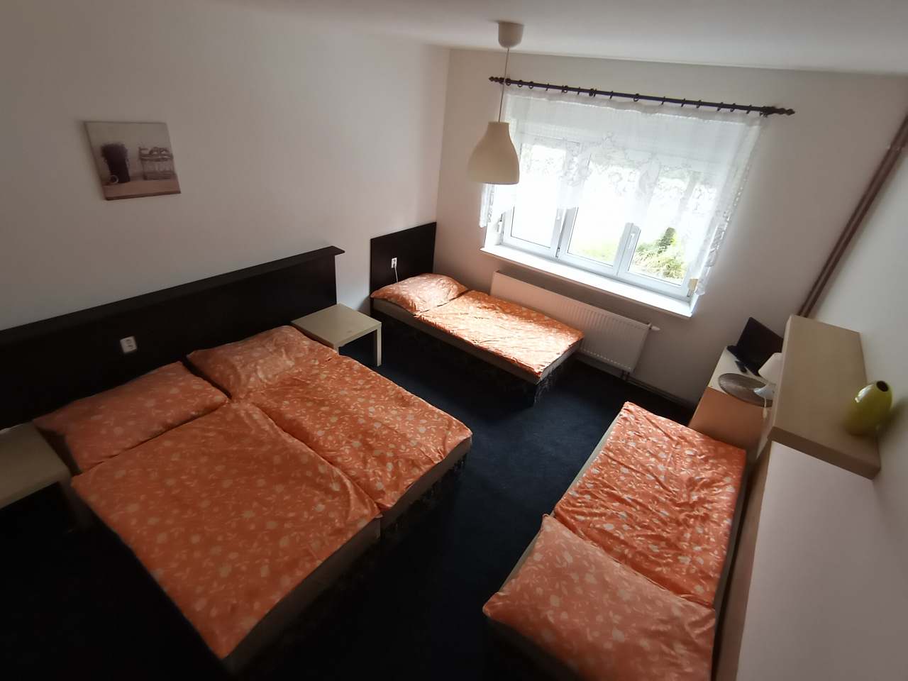 Monteurwohnung - Kühlschrank - Tschechien - Schlafzimmer - Otrokovice Sokolovna