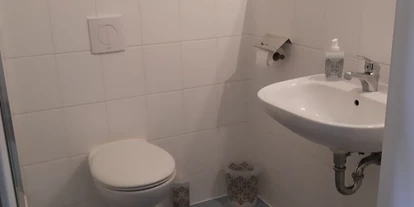 Monteurwohnung - Bettwäsche: Bettwäsche gegen Gebühr - Deutschland - Badezimmer - Monteurzimmer Greifswald