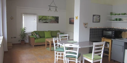 Monteurwohnung - PLZ 04651 (Deutschland) - Atelier, 40qm + 26 qm Schlafen - Pension f5