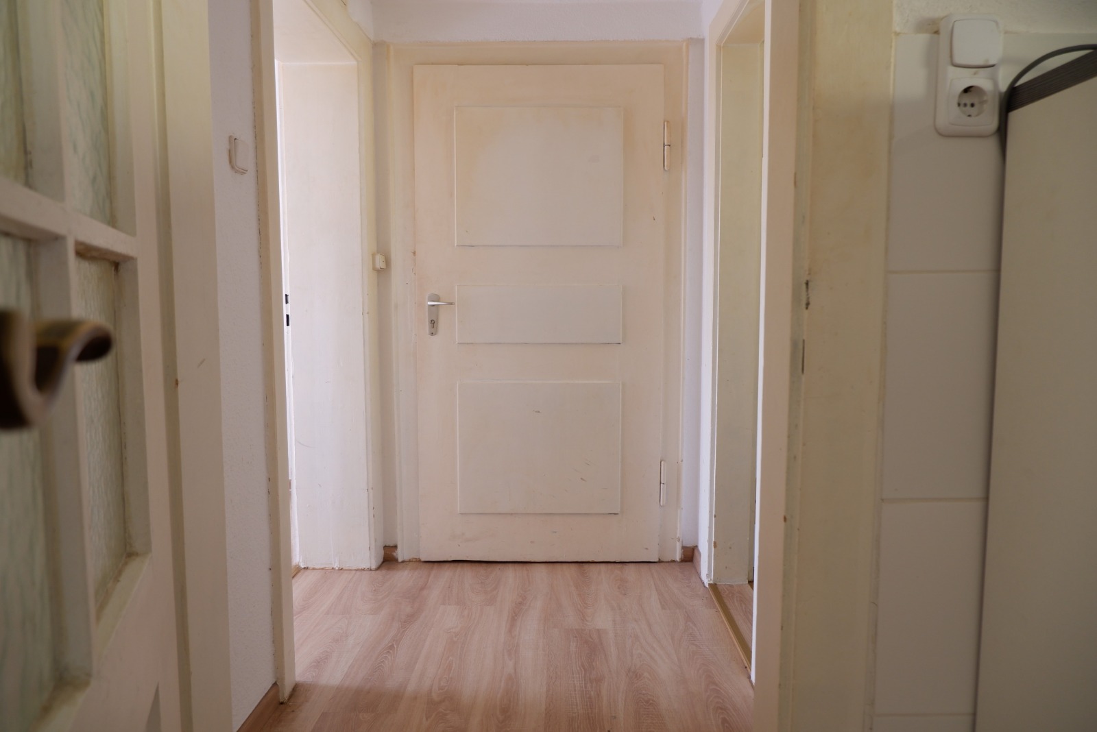 Monteurwohnung - Bettwäsche: Bettwäsche inklusive - Bayern - Flur - HoSl Gemütliches Monteurzimmer in Hof – Ideal für Ihren Arbeitsaufenthalt!